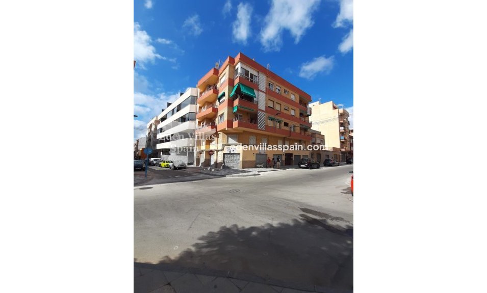 Resale - Coastal apartment - Torrevieja