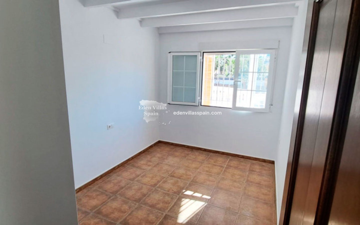 Resale - Coastal Villa - Catral