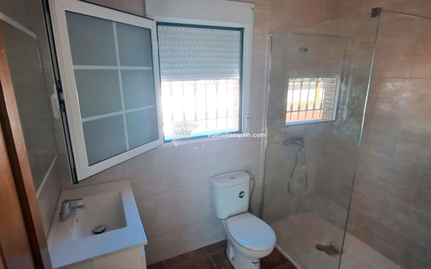 Resale - Coastal Villa - Catral