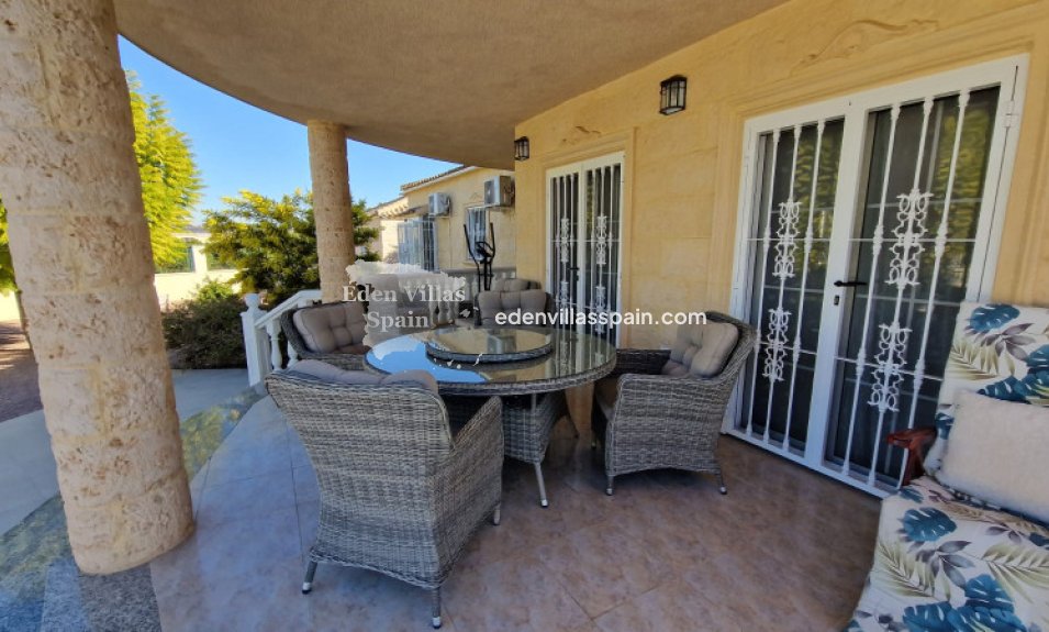 Resale - Coastal Villa - Catral