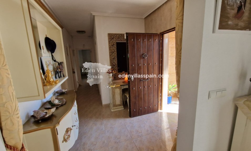 Resale - Coastal Villa - Catral