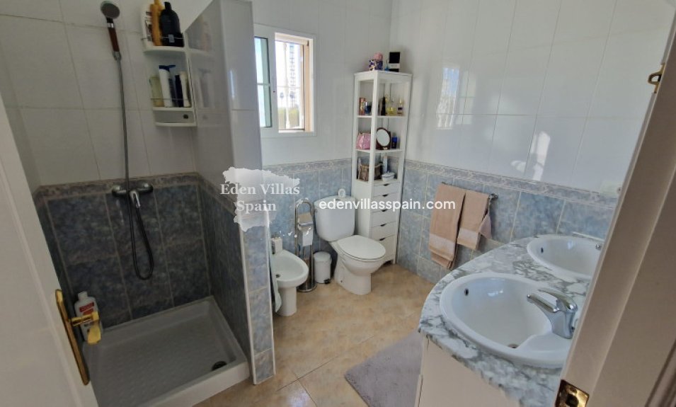 Resale - Coastal Villa - Catral