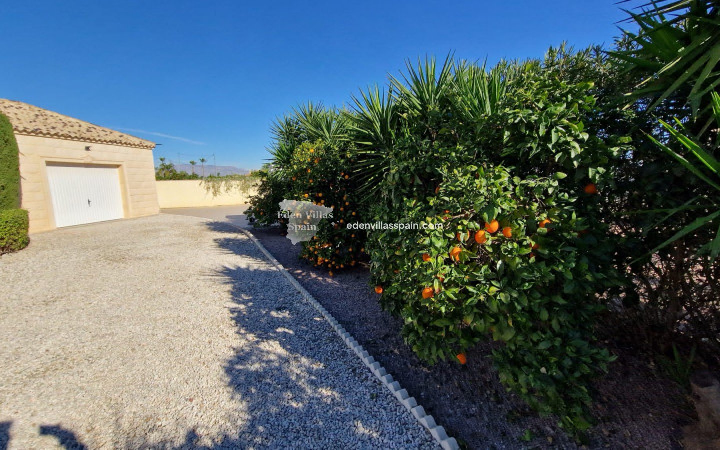 Resale - Coastal Villa - Catral