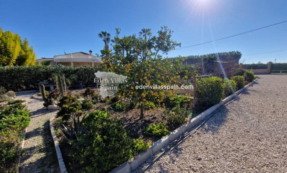 Resale - Coastal Villa - Catral