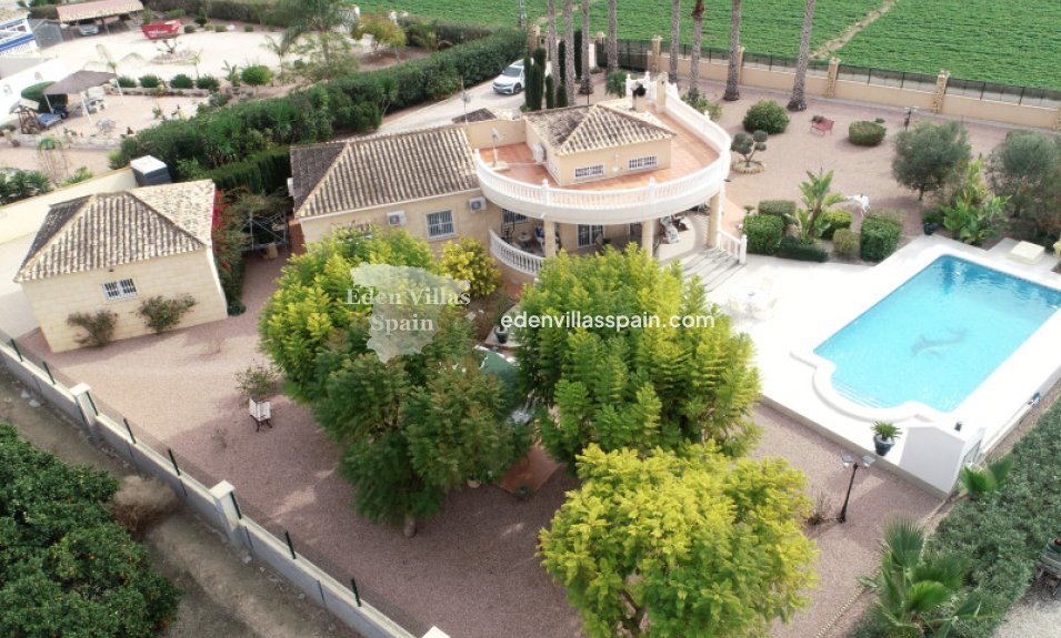 Resale - Coastal Villa - Catral