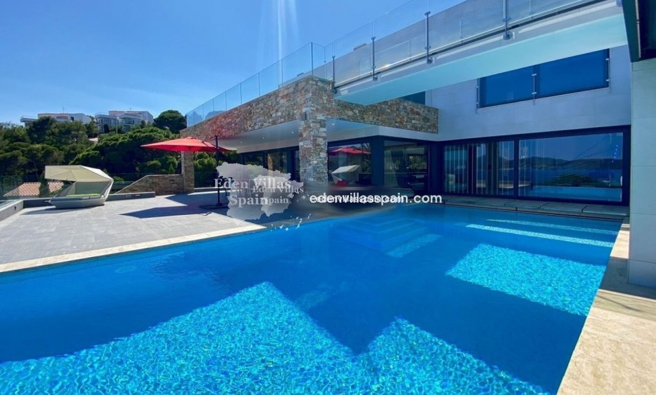 Resale - Coastal Villa - Grifeu