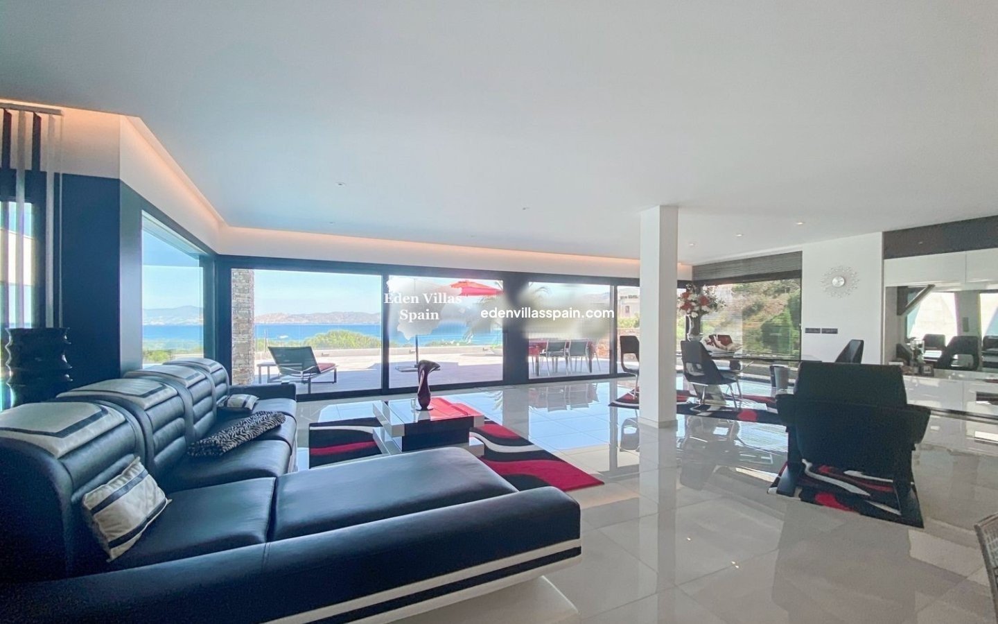 Resale - Coastal Villa - Grifeu