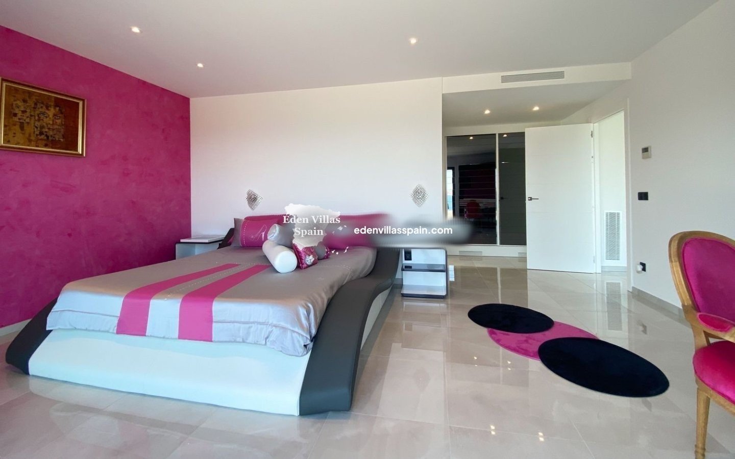 Resale - Coastal Villa - Grifeu