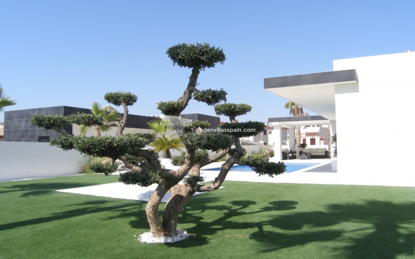Resale - Coastal Villa - La Marina