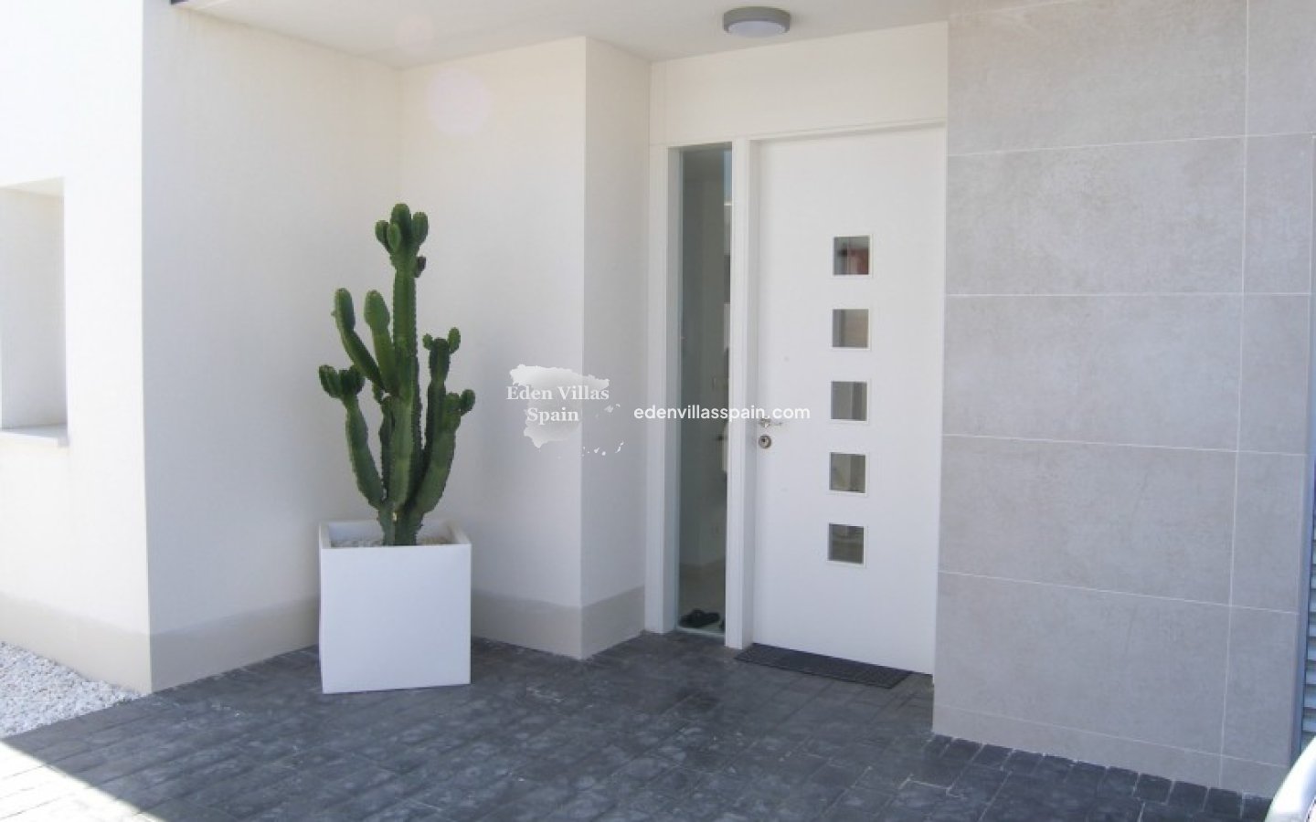 Resale - Coastal Villa - La Marina