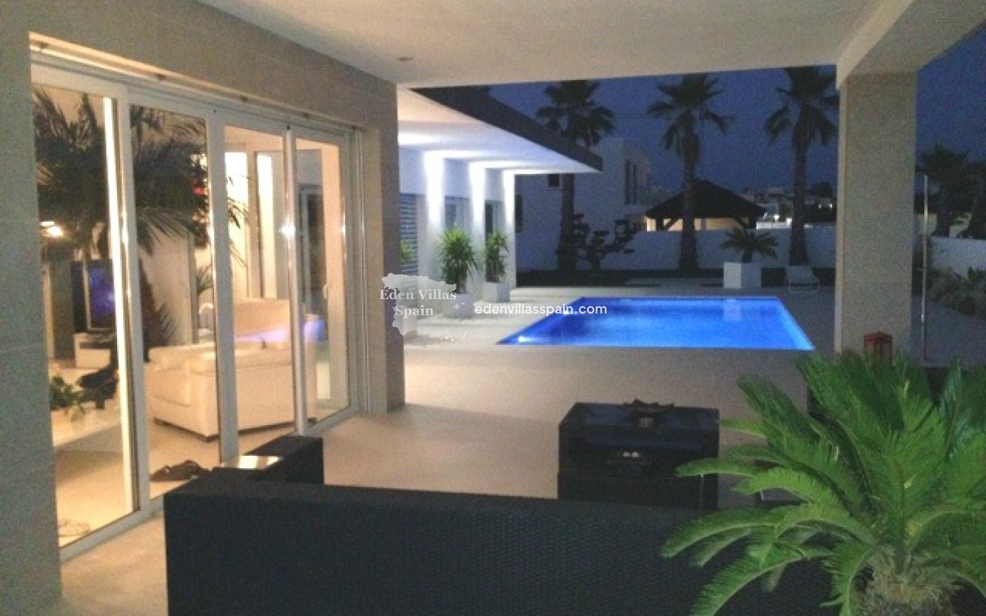 Resale - Coastal Villa - La Marina