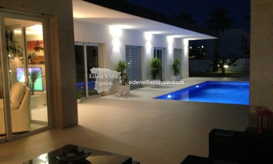Resale - Coastal Villa - La Marina