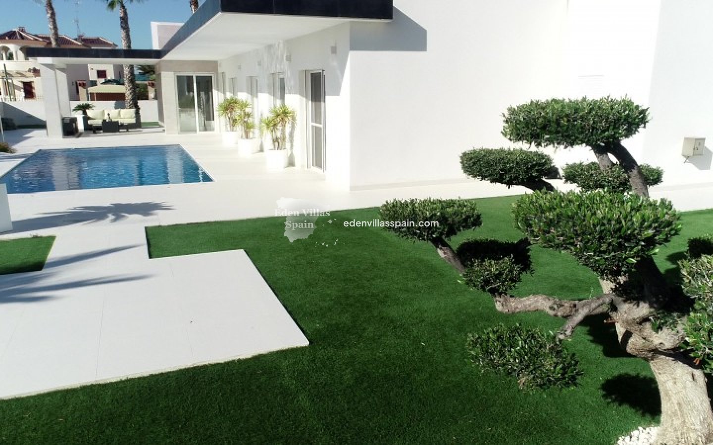 Resale - Coastal Villa - La Marina