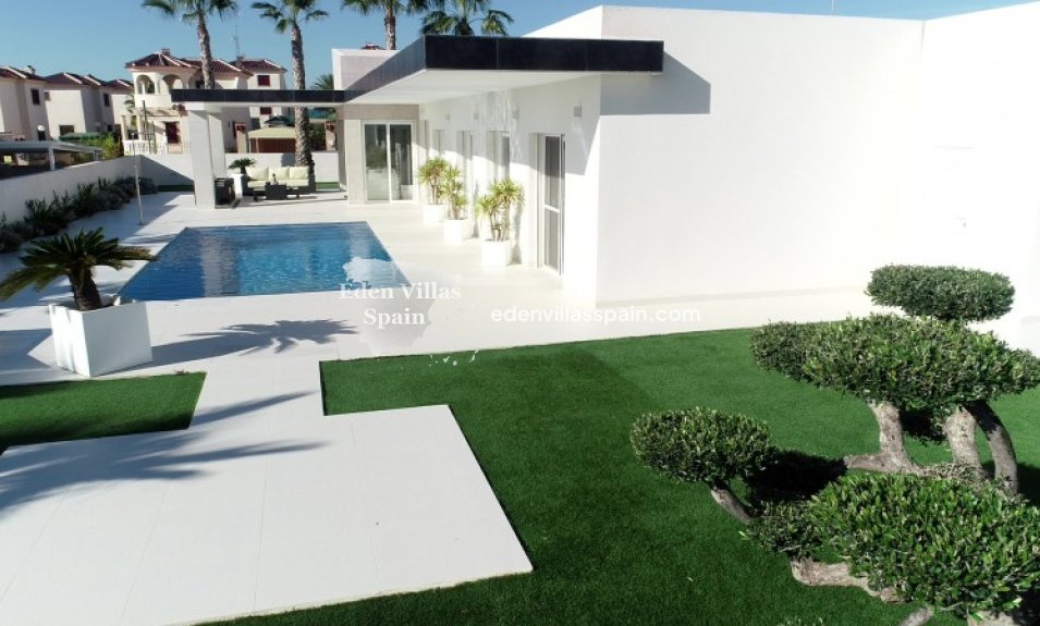 Resale - Coastal Villa - La Marina
