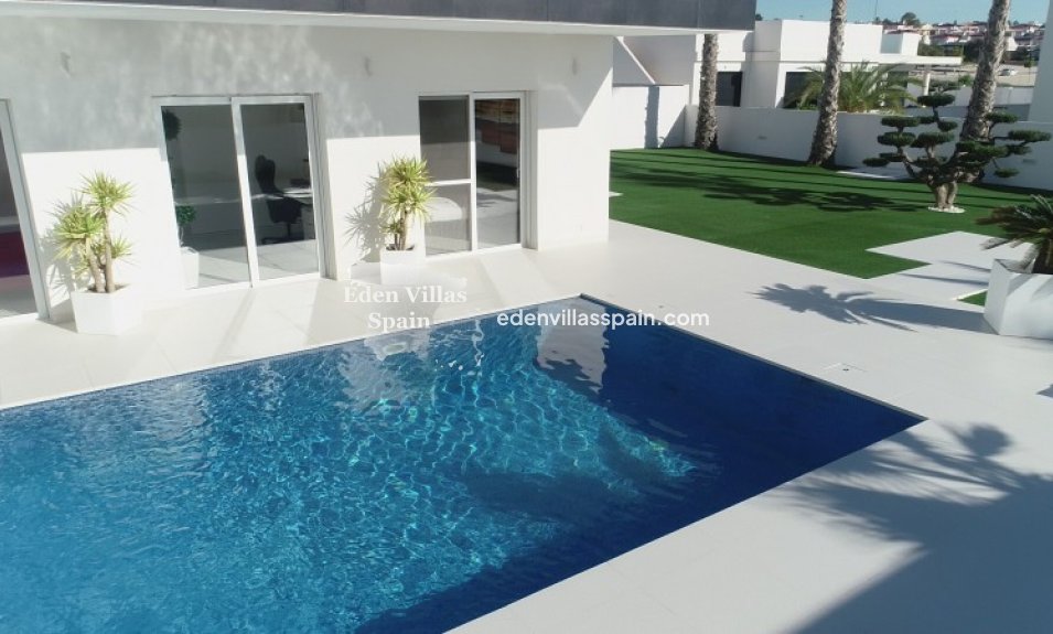 Resale - Coastal Villa - La Marina