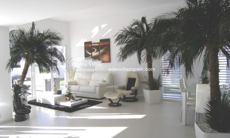 Resale - Coastal Villa - La Marina