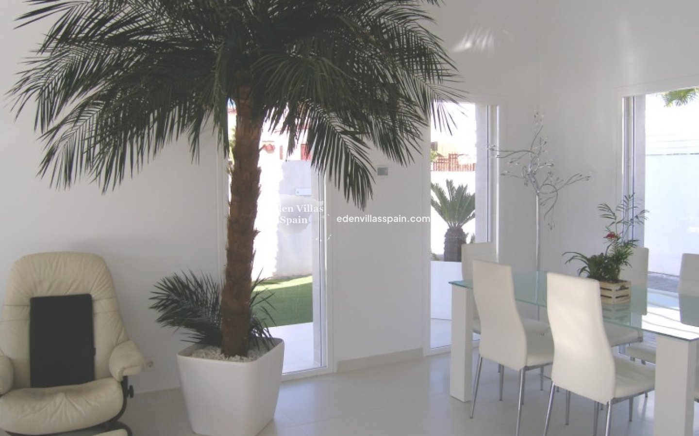 Resale - Coastal Villa - La Marina