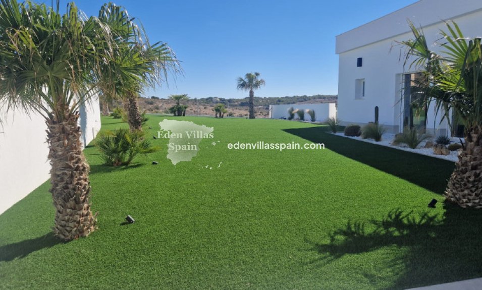 Resale - Coastal Villa - La Marina