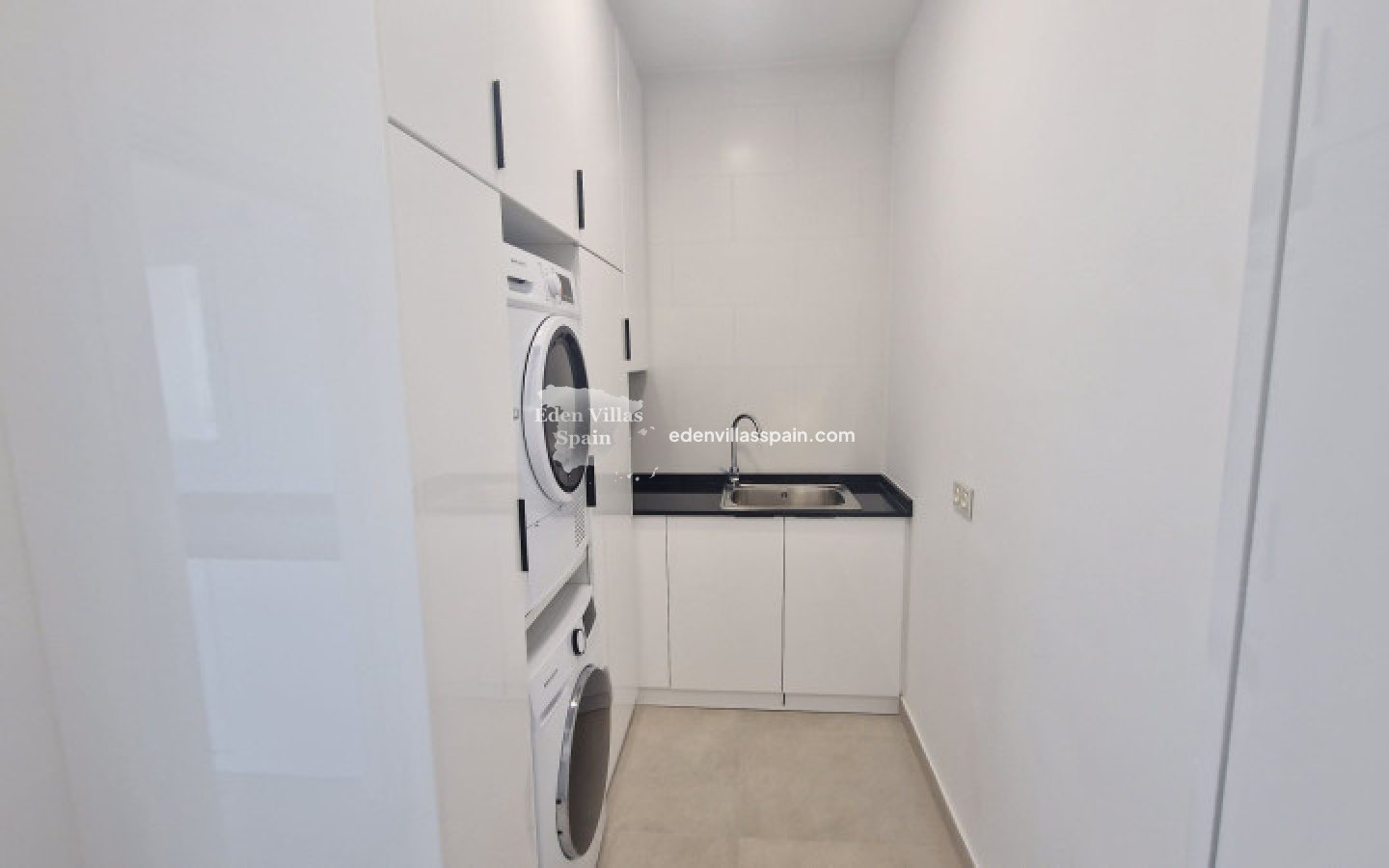 Resale - Coastal Villa - La Marina
