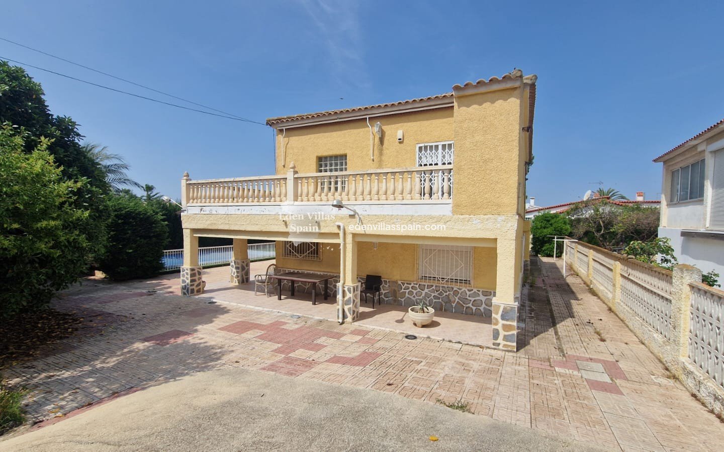 Resale - Coastal Villa - La Marina