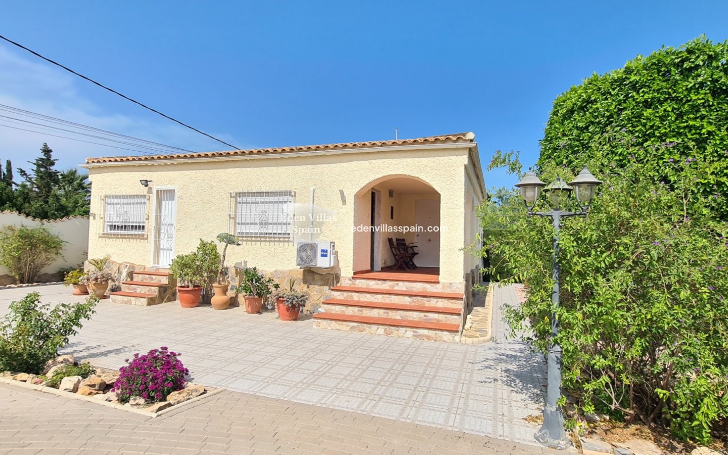 Resale - Coastal Villa - La Marina