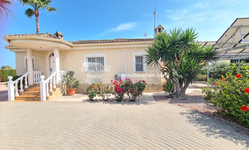 Resale - Coastal Villa - La Marina