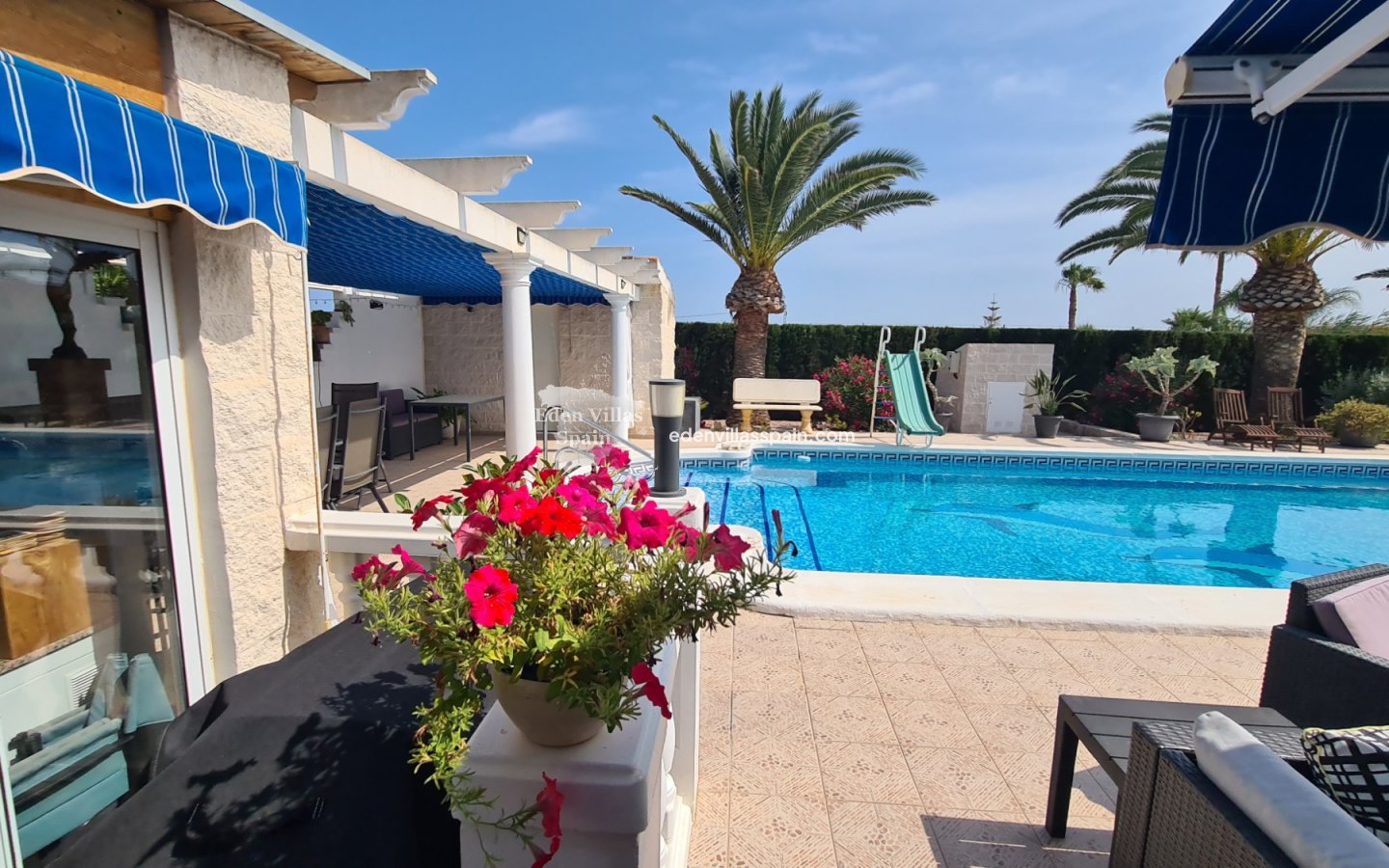 Resale - Coastal Villa - La Marina