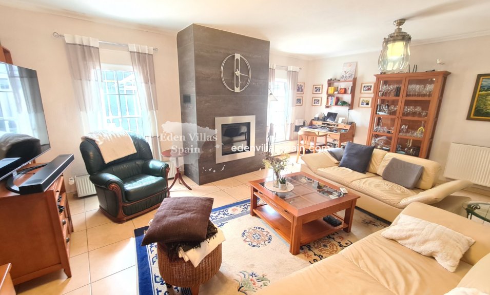 Resale - Coastal Villa - La Marina