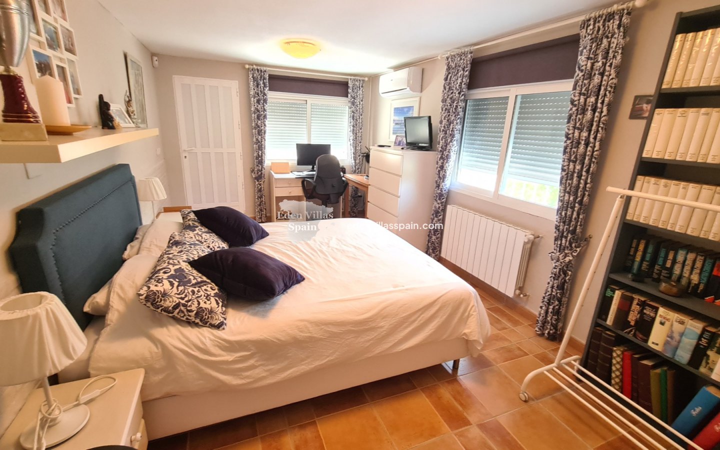 Resale - Coastal Villa - La Marina