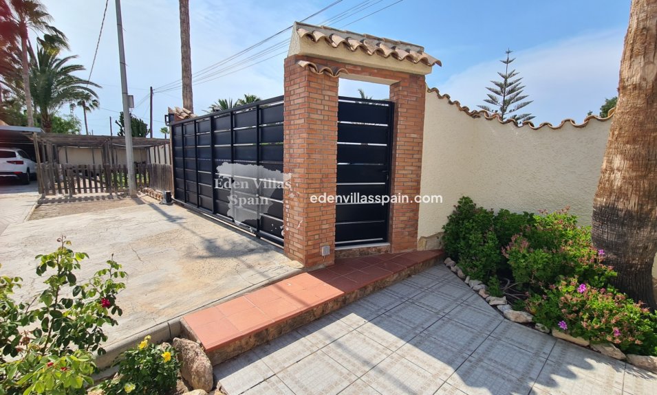 Resale - Coastal Villa - La Marina