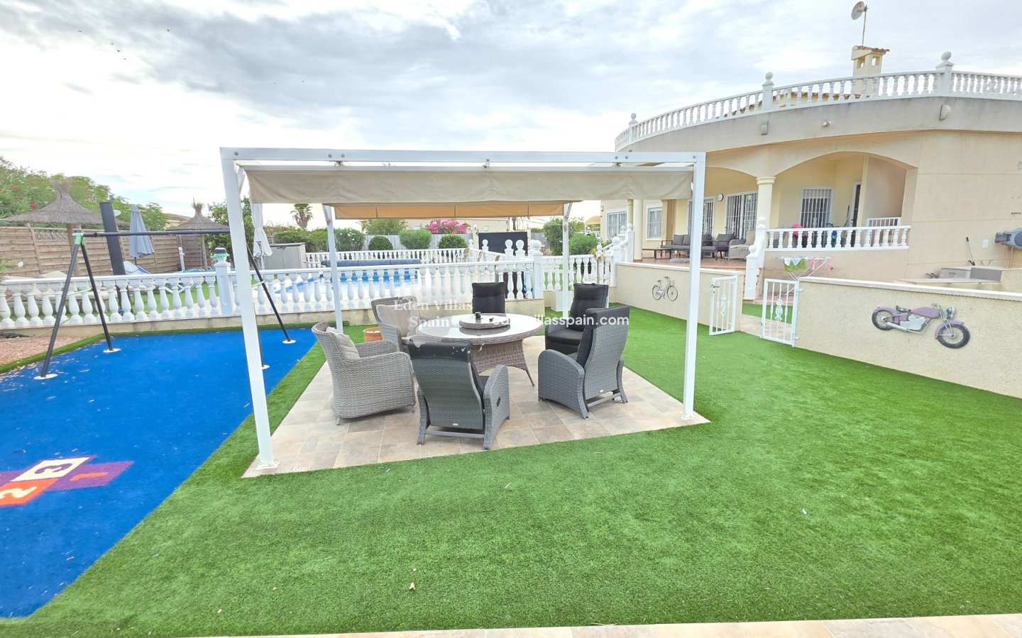 Resale - Coastal Villa - La Marina