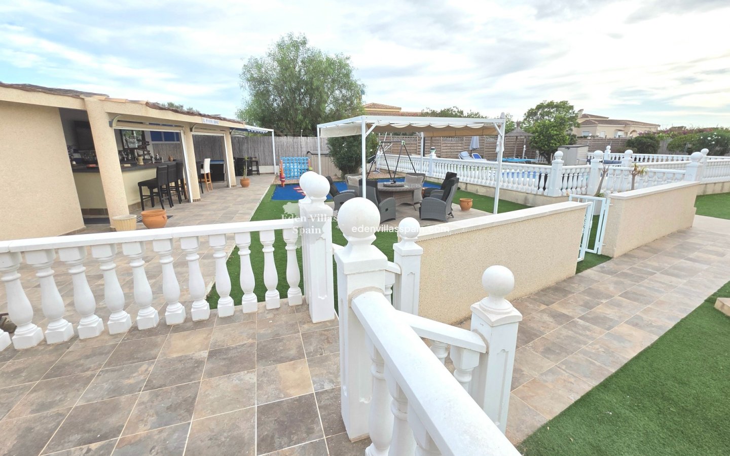 Resale - Coastal Villa - La Marina