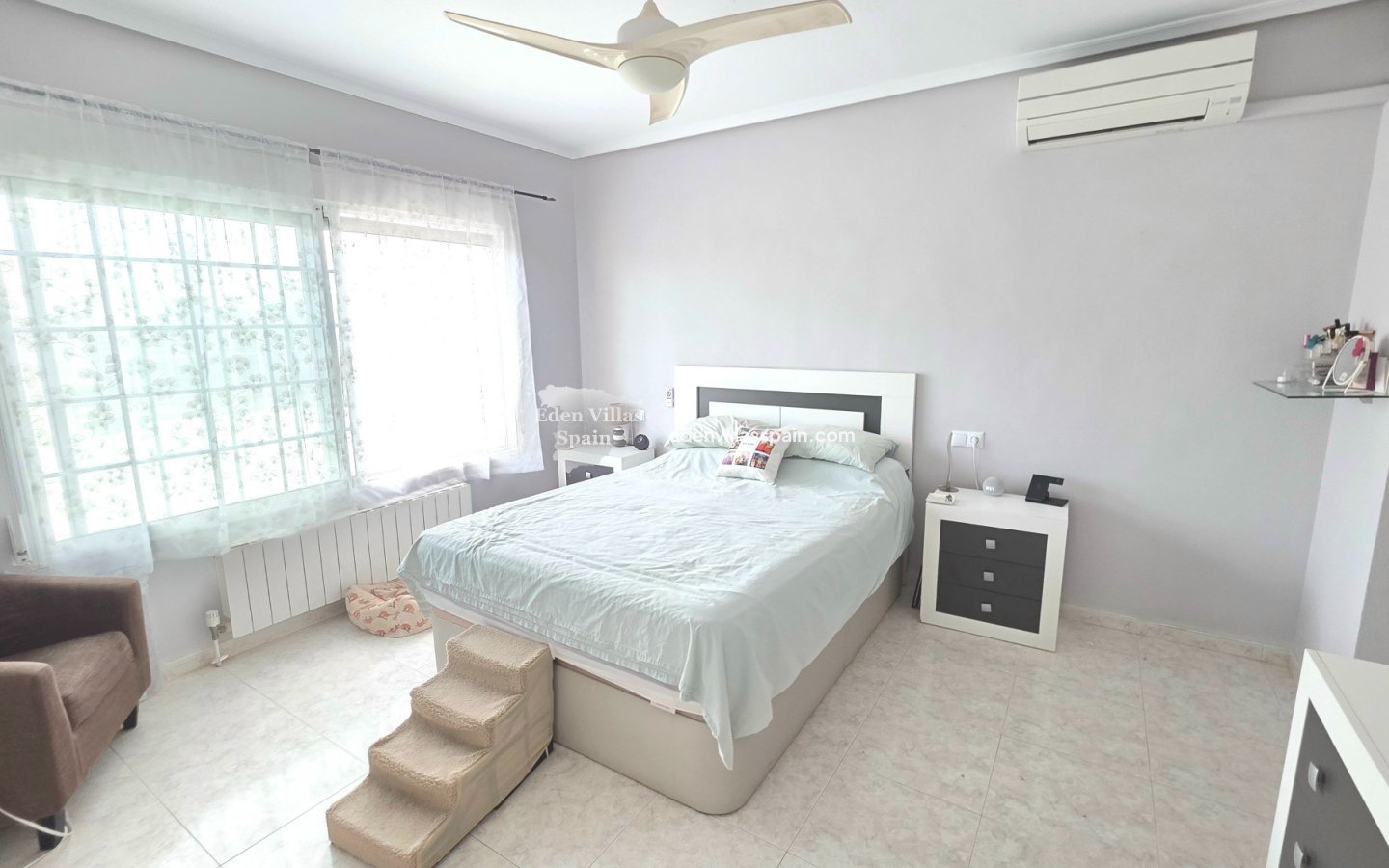 Resale - Coastal Villa - La Marina