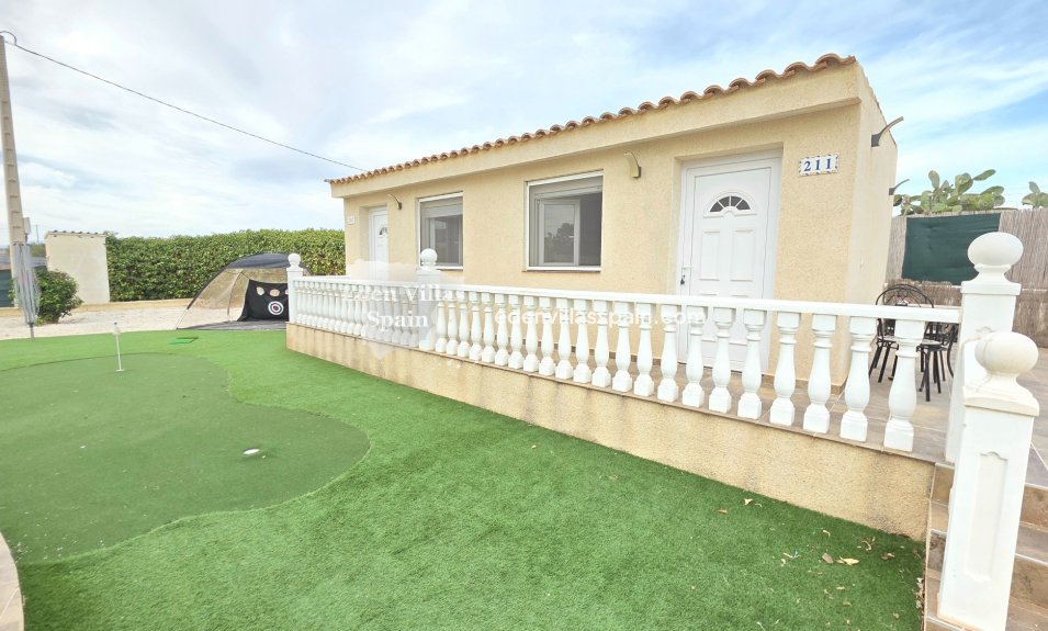 Resale - Coastal Villa - La Marina