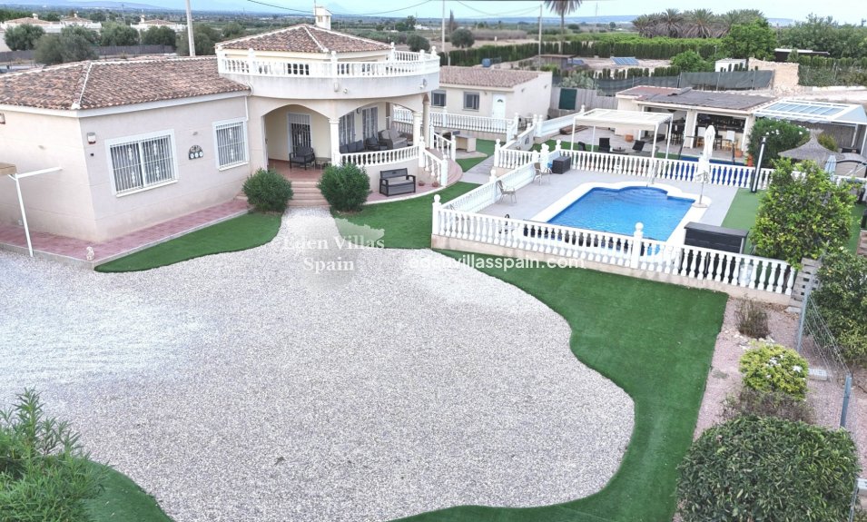 Resale - Coastal Villa - La Marina