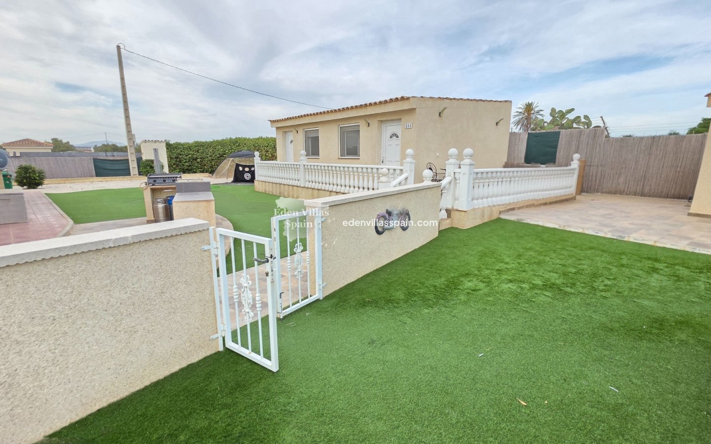 Resale - Coastal Villa - La Marina