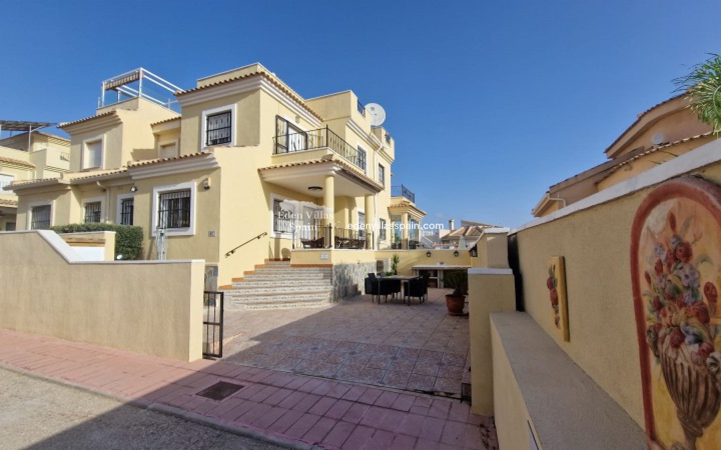 Resale - Coastal Villa - Rojales