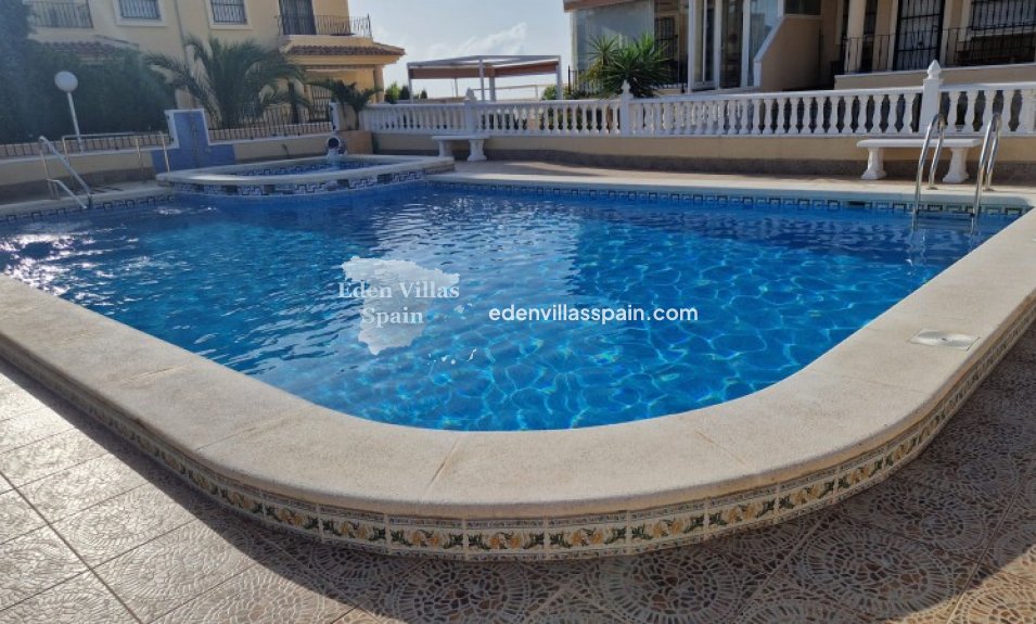 Resale - Coastal Villa - Rojales