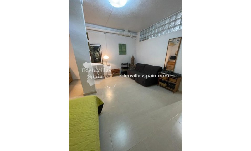 Resale - Coastal Villa - Rojales