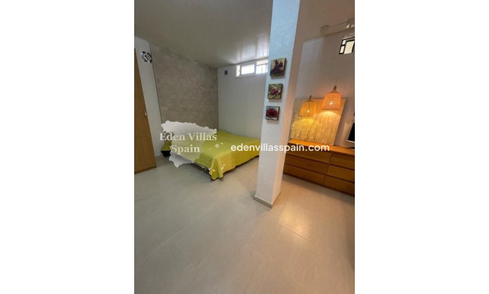 Resale - Coastal Villa - Rojales