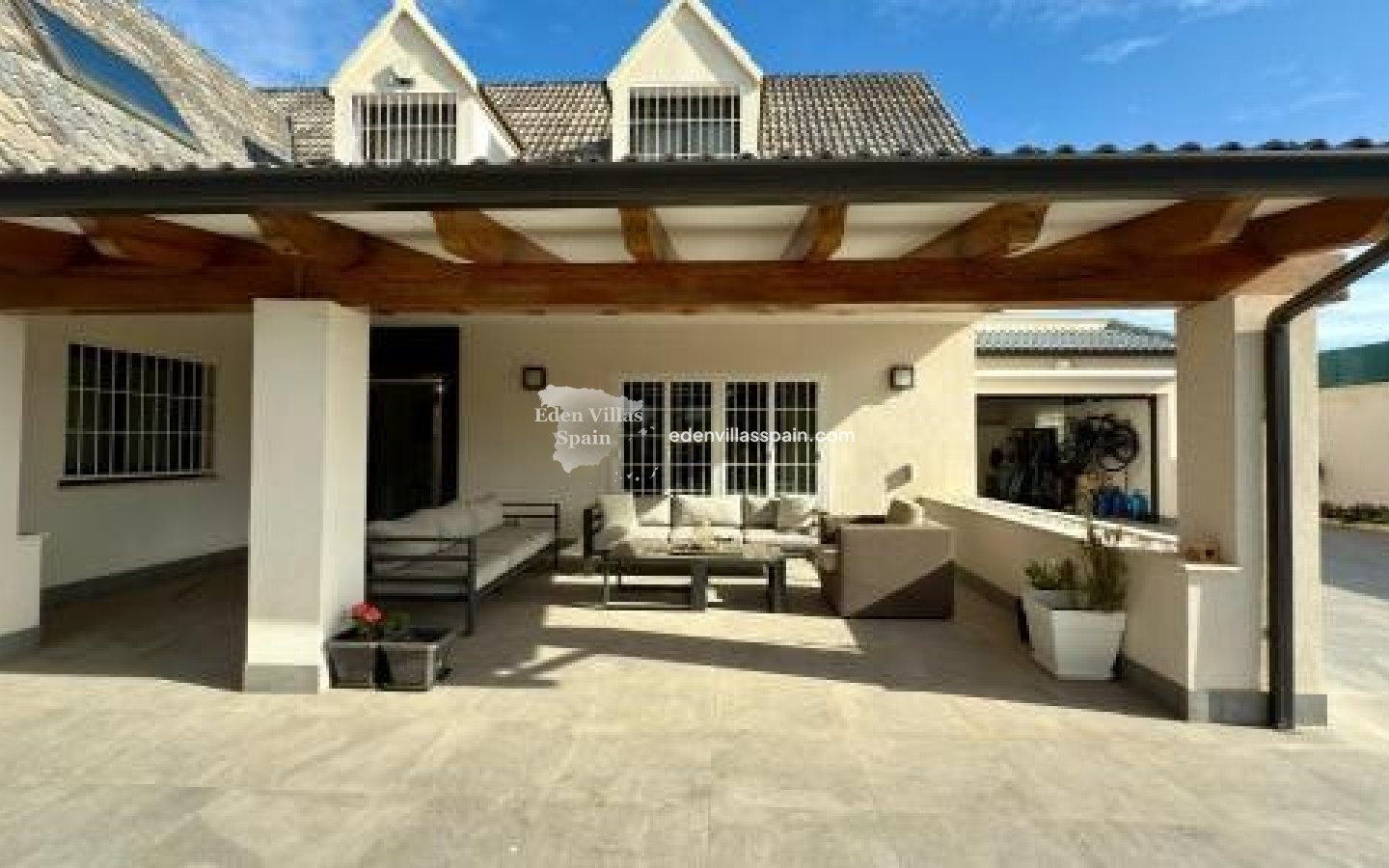 Resale - Coastal Villa - San Juan