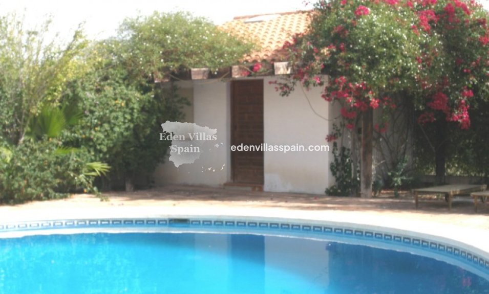 Resale - Country House - Alicante