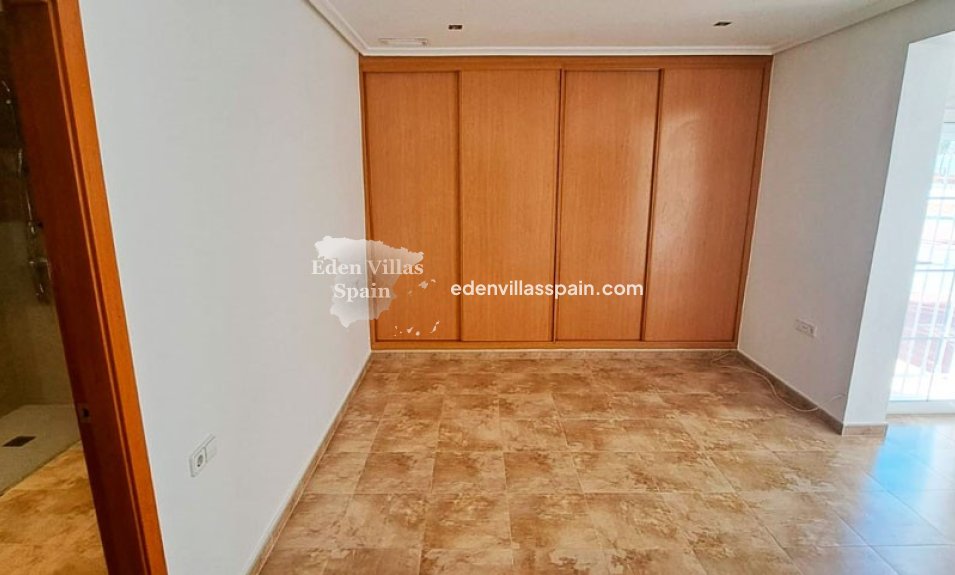 Resale - Country House - Catral