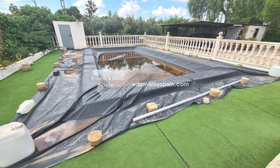 Resale - Country House - Crevillente