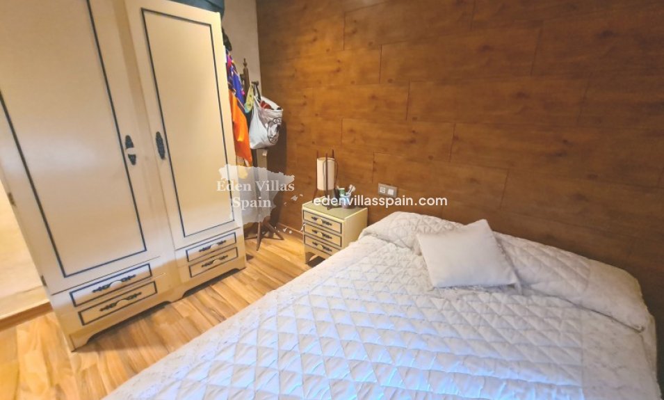 Resale - Country House - Crevillente