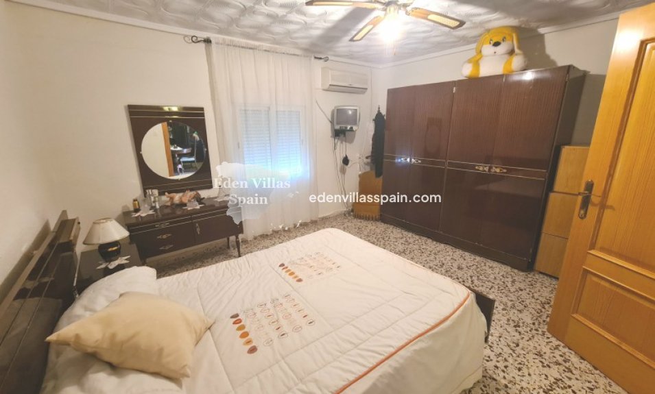 Resale - Country House - Crevillente