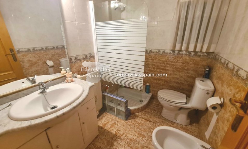 Resale - Country House - Crevillente