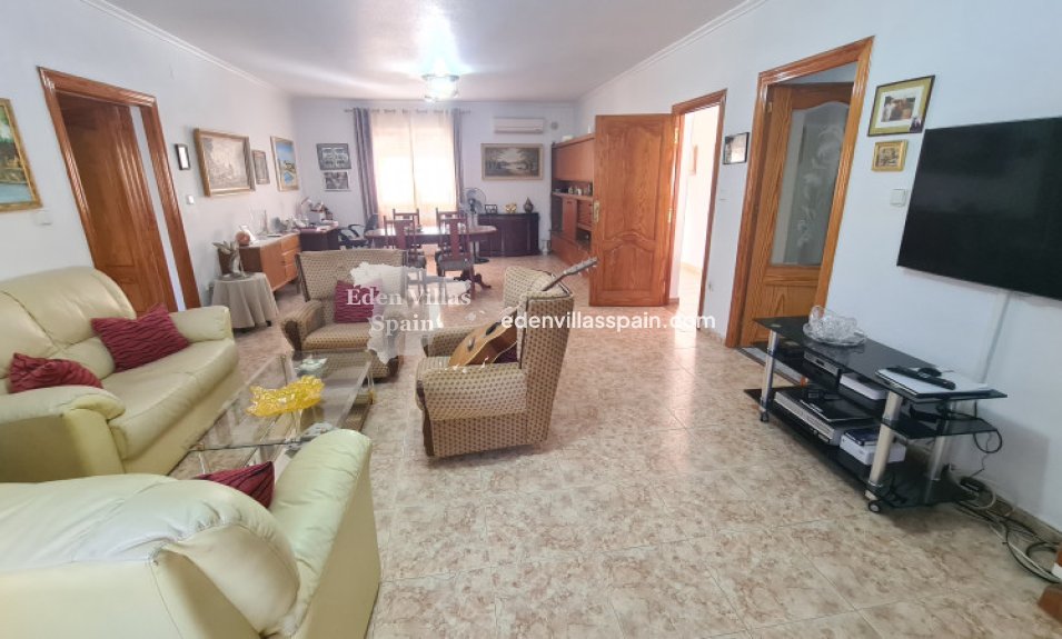 Resale - Country House - Crevillente