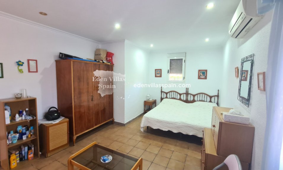 Resale - Country House - Crevillente