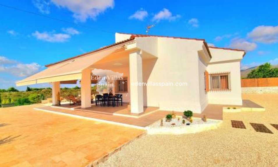 Resale - Country House - Crevillente